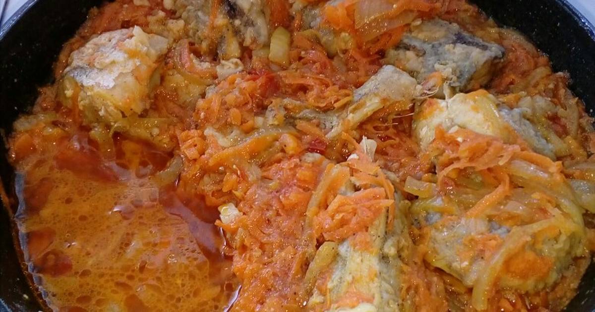Тушеная рыба с морковкой. самый простой рецепт рыбы тушеной с морковью и луком