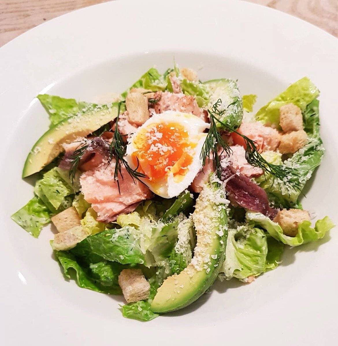 Салат с лососем — подборка лучших рецептов. как правильно и вкусно приготовить салат с лососем.