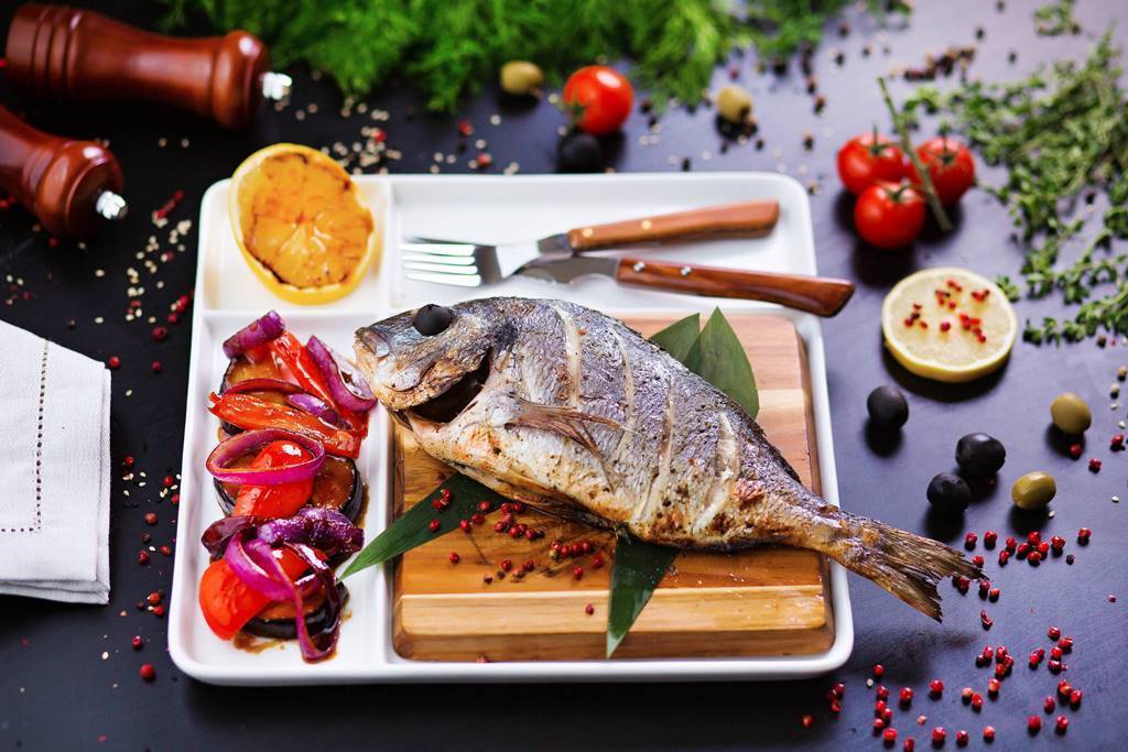 Рыба на гриле: топ-6 рецептов, секреты приготовления