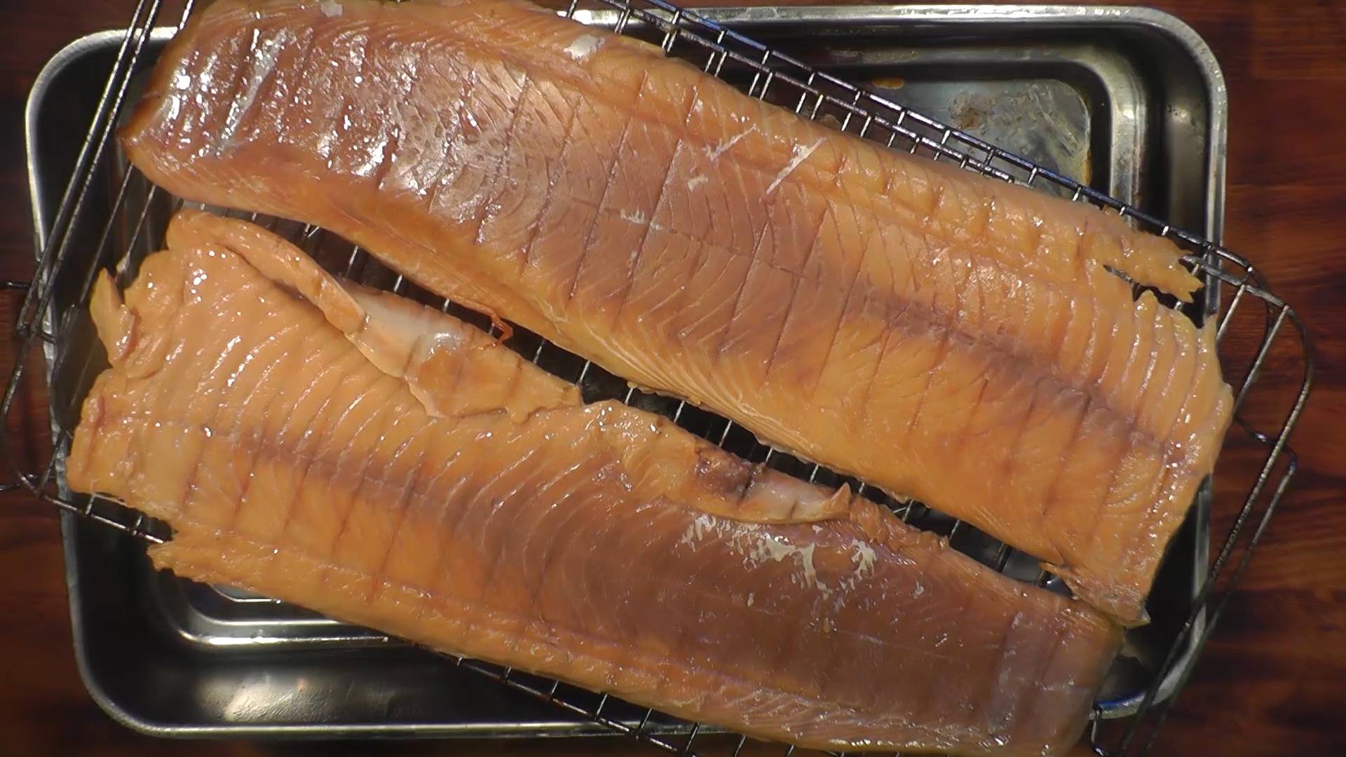 Как приготовить лосось в духовке, чтобы рыба была сочной и мягкой