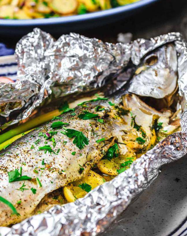 Рыба запеченная в духовке — лучшие рецепты. как правильно приготовить рыбу в духовке.