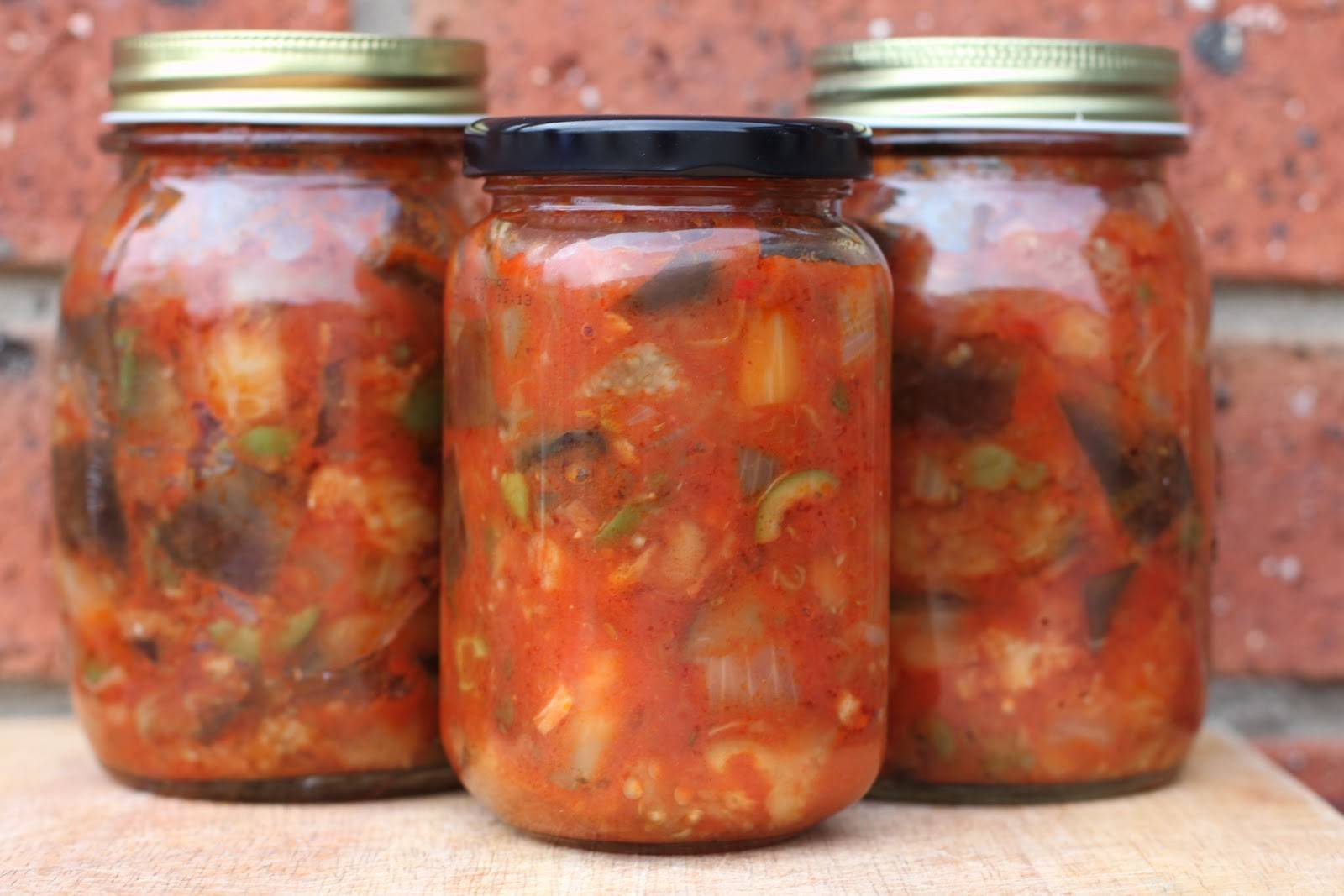 Салат из скумбрии с помидорами на зиму: рецепт с фото