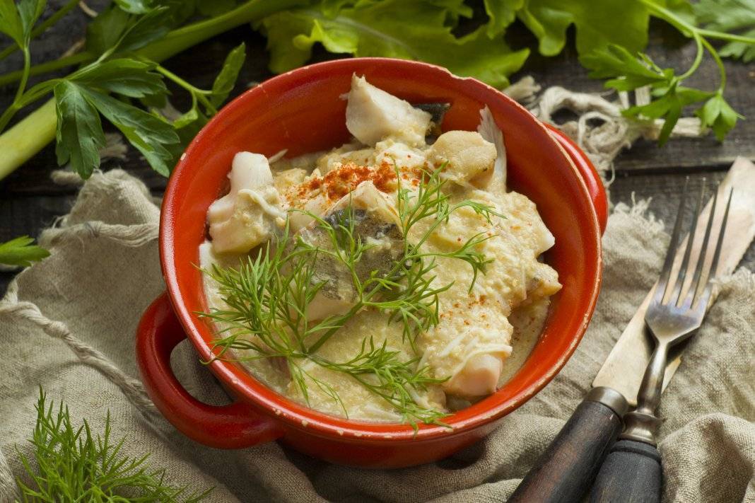 Рыба по-польски - как приготовить минтай или треску по рецептам с фото в духовке и мультиварке