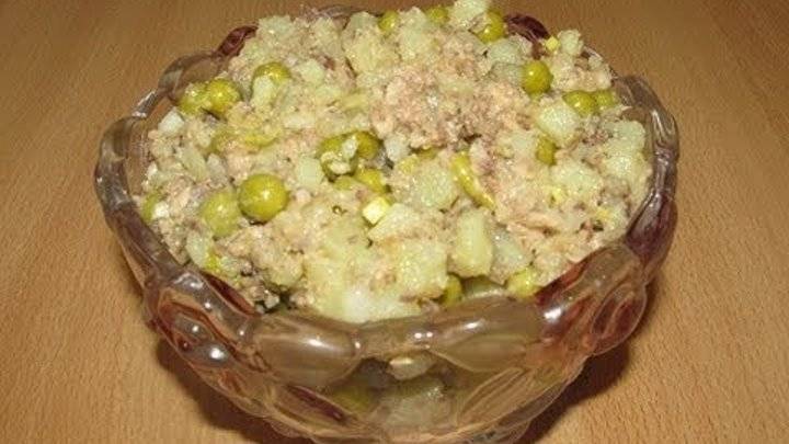 Салат с консервой рыбной