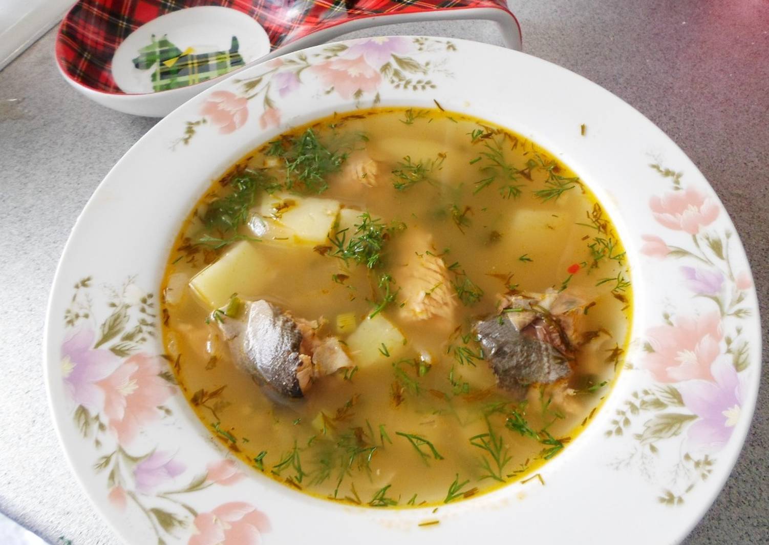 Суп из консервированной горбуши с картошкой, пошаговый рецепт