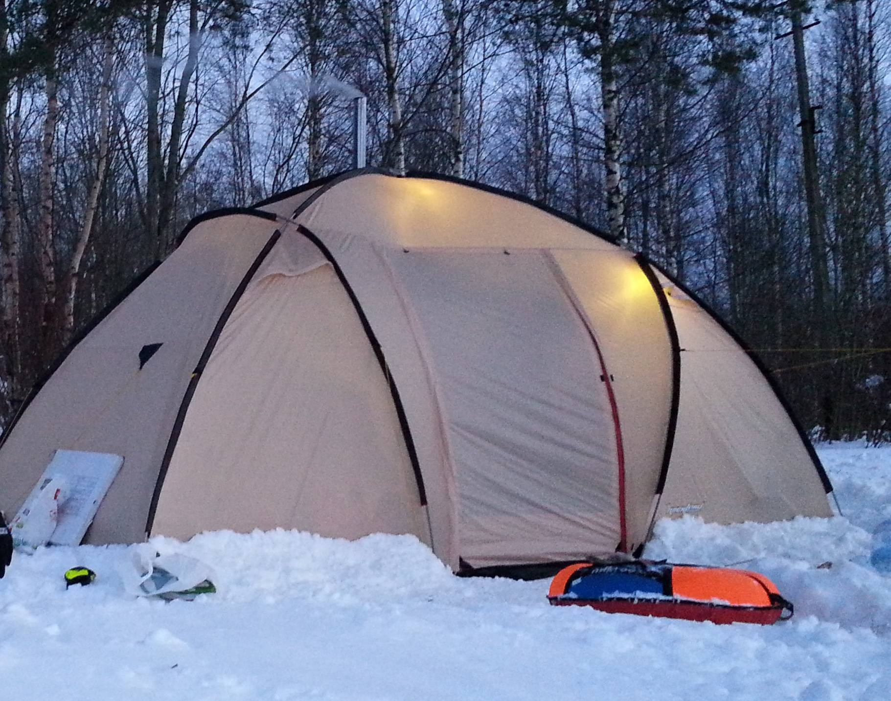 Зимняя палатка своими руками из пароизоляции - строим сами