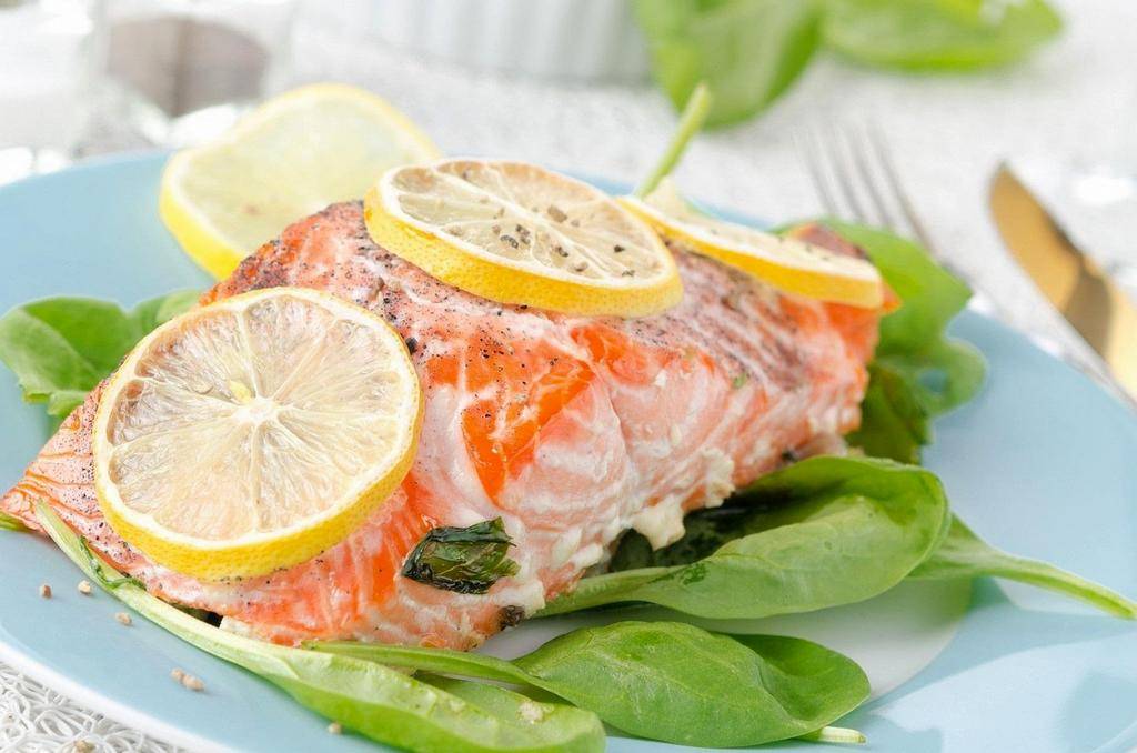 9 видов нежирной рыбы / которая идеально подойдет для диеты – статья из рубрики "еда и вес" на food.ru