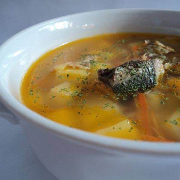 Рыбный суп из консервированной горбуши - 10 вкусных рецептов