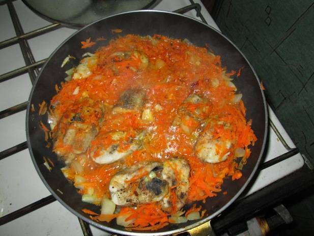 Рыба под маринадом — классические рецепты приготовления на сковороде и в духовке