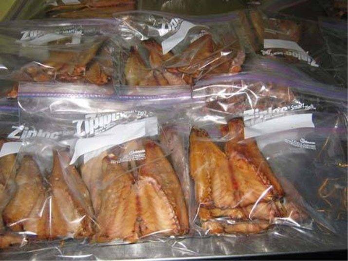 Как хранить копченую рыбу в домашних условиях в холодильнике