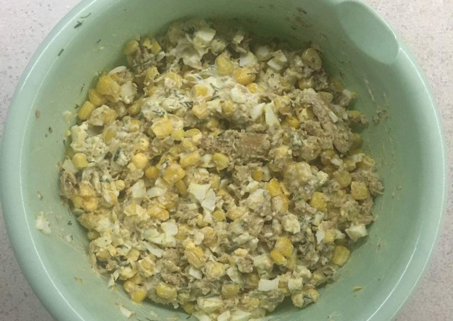 Салат из рыбных консервов — 120 домашних вкусных рецептов приготовления