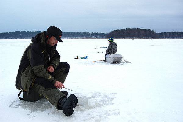 Лучшее время для рыбалки - время года, прогноз погоды летом, зимой, весной и осенью