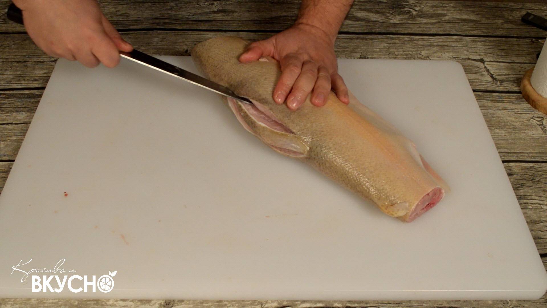 Как разделать форель в домашних условиях: для засолки, на филе или стейка (видео)