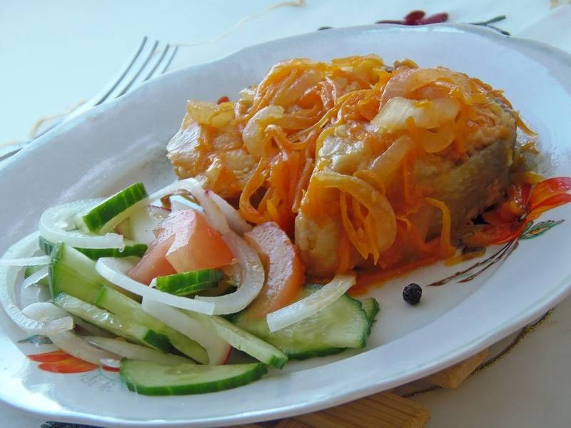 Классический рецепт рыбы под маринадом из моркови и лука — вкусный, язык проглотишь