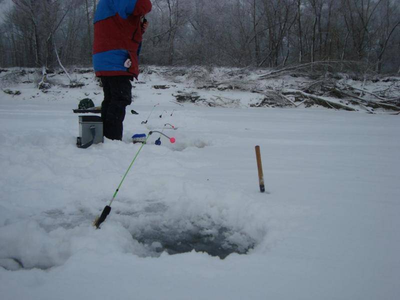Ловля рыбы зимой на комбайн: спускник для течения