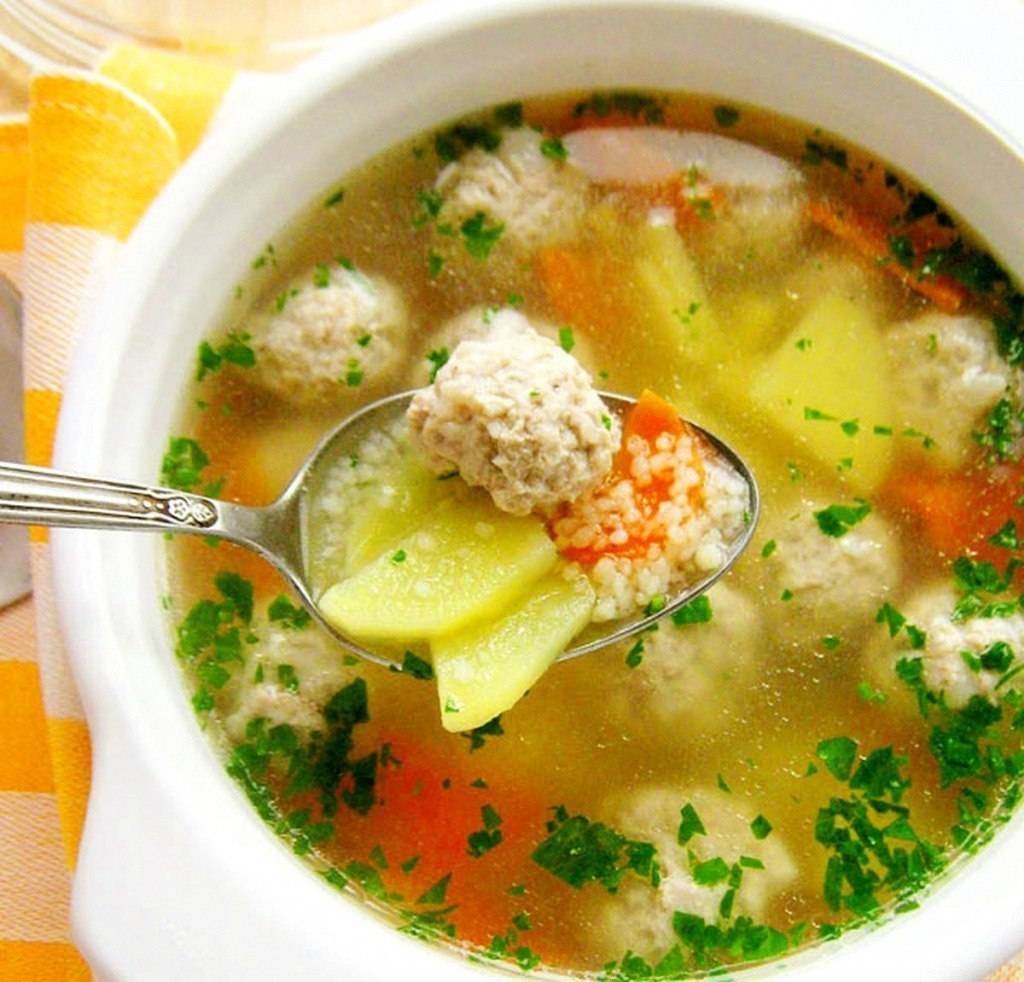 Суп с рыбными фрикадельками.