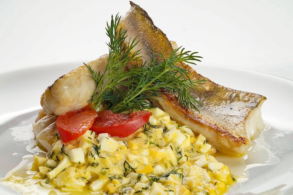Рыба по-польски с яйцом — топ-3 рецепта в домашних условиях