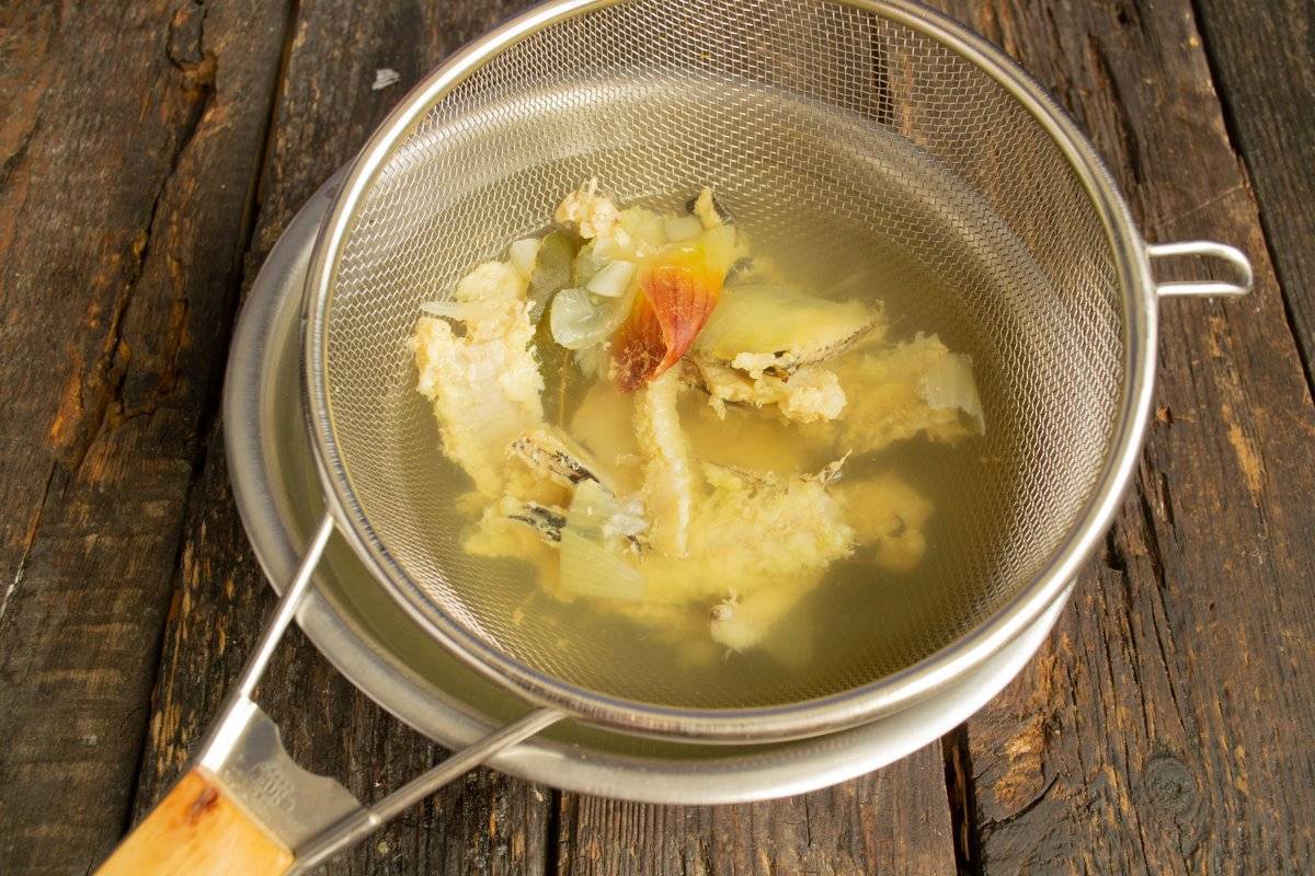 Рыбный бульон: 10 лучших рецептов приготовления