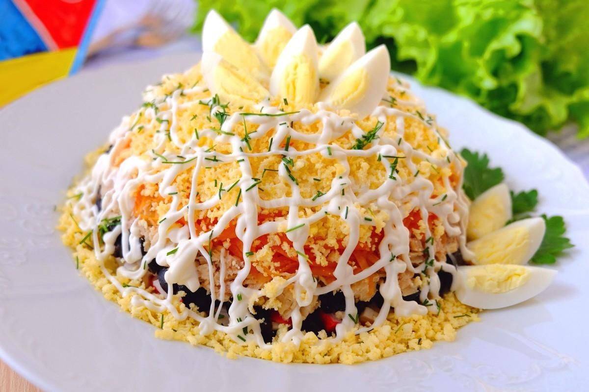 Рыбный салат — вкусные рецепты, как приготовить салаты с рыбой на праздничный стол