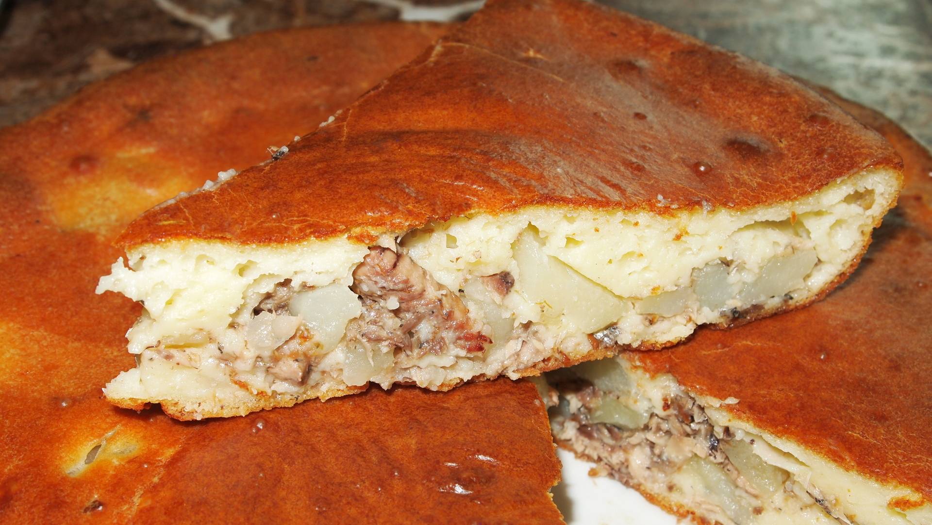Пирог с рыбными консервами и картошкой заливной рецепт с фото пошагово
