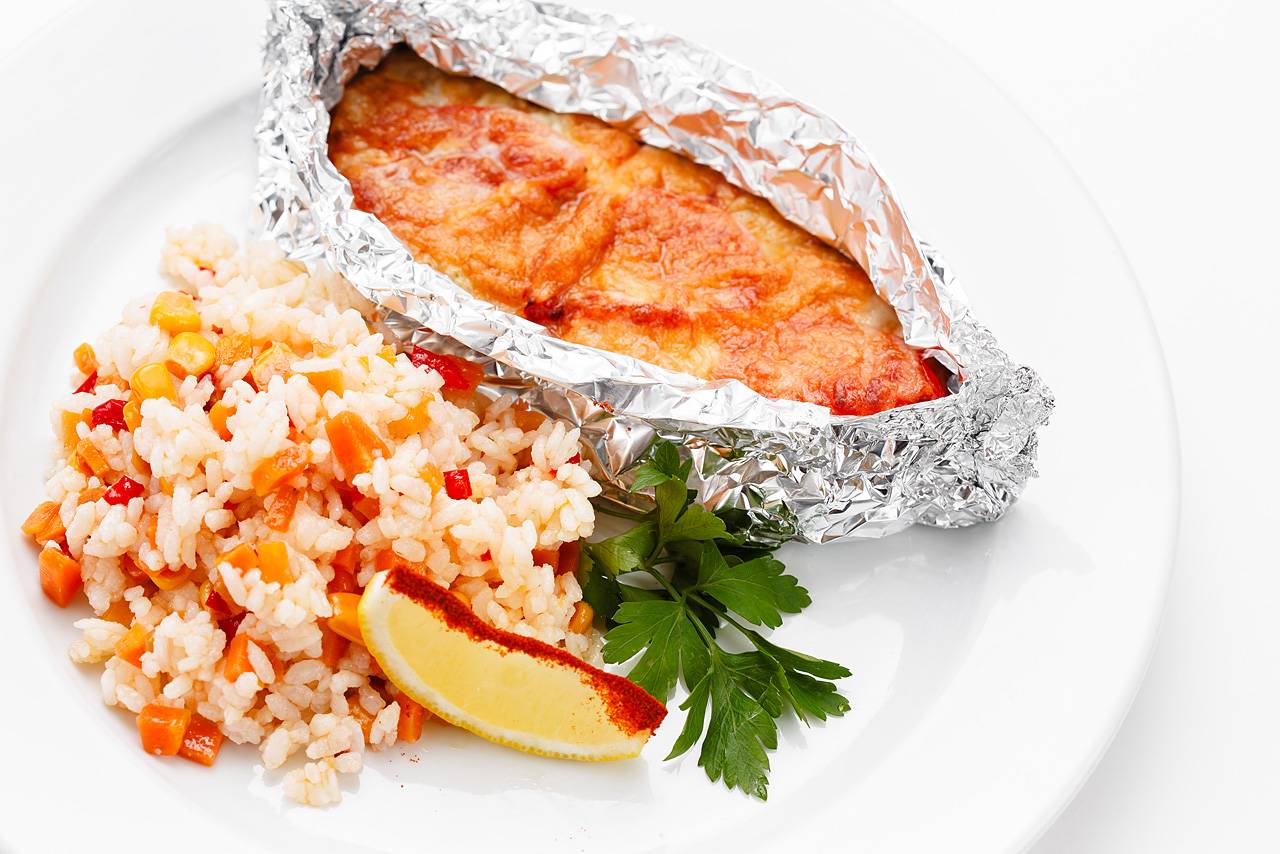 Запеченная рыба с рисом в духовке (часть 2) «  домашняя кулинария и рецепты