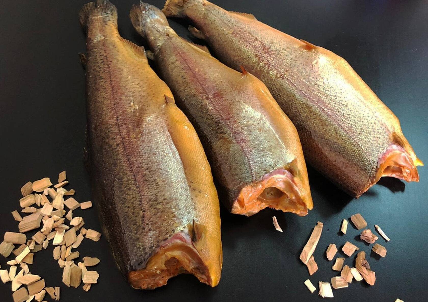 Копчёный лосось: рецепты приготовления