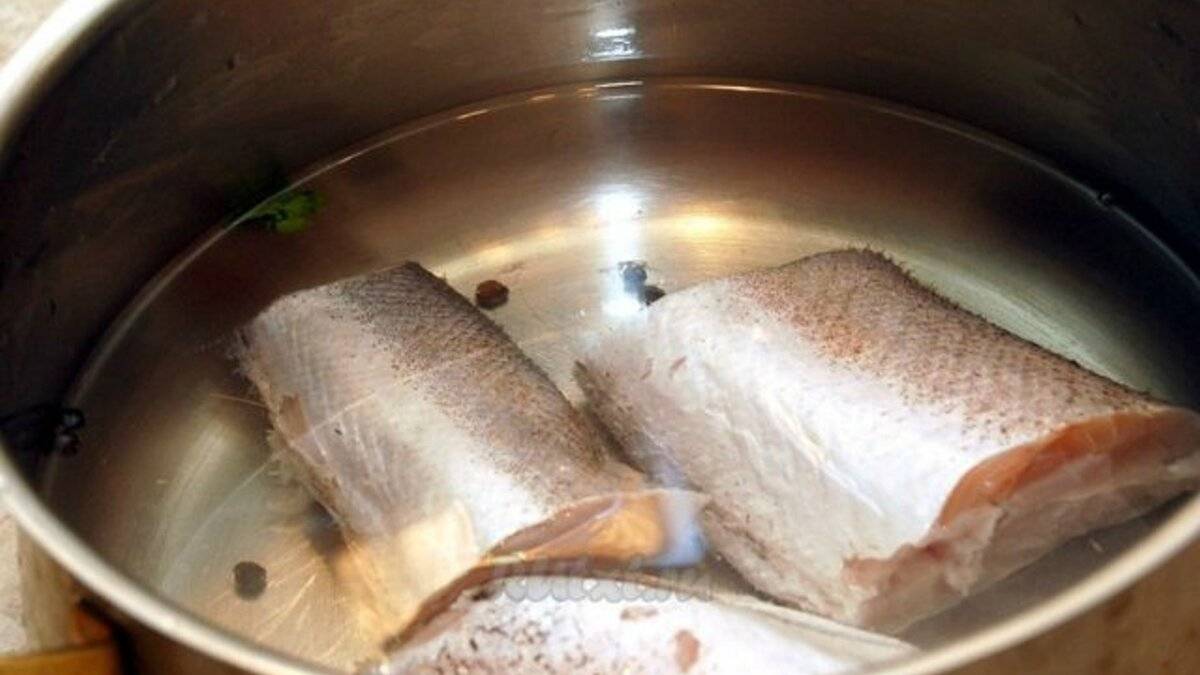 Как правильно варить рыбу
