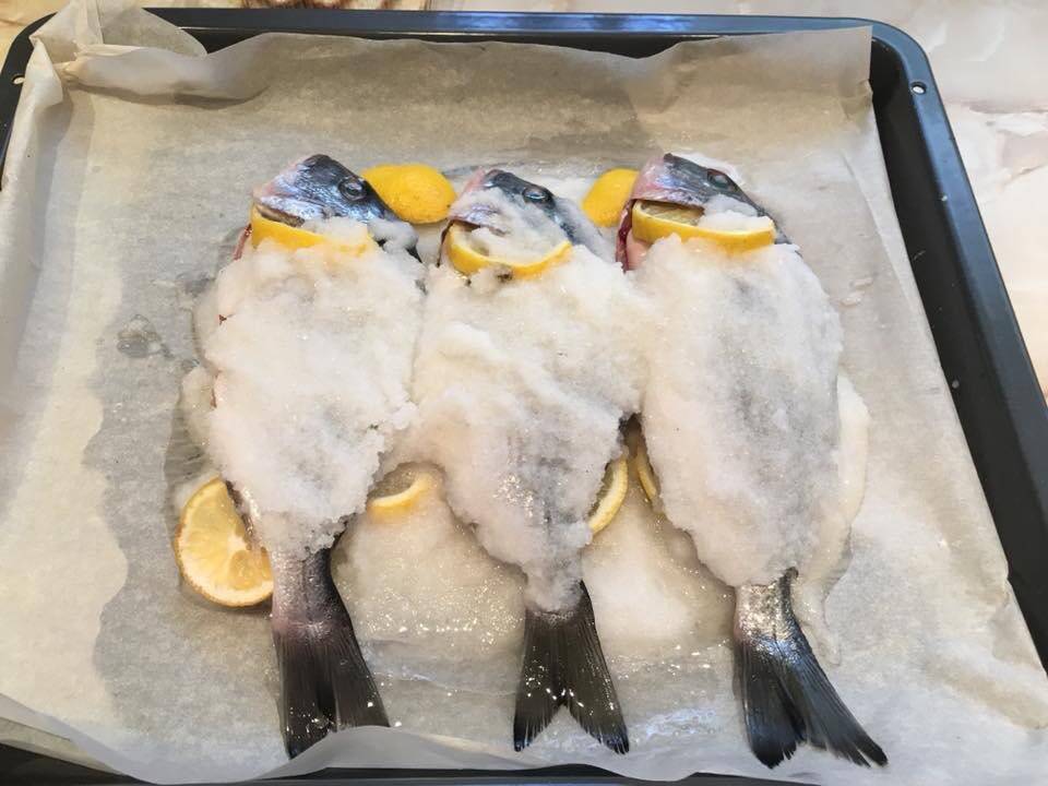 Рыба в соли из духовки - 10 пошаговых фото в рецепте