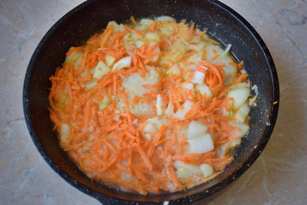 Рыба с морковью и луком в мультиварке. рыба с морковью и луком в мультиварке: рецепты пошагово с фото